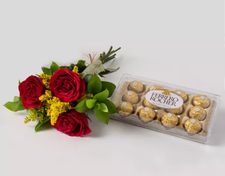 Arranjo de 3 Rosas Vermelhas e Chocolate | Isabela Flores
