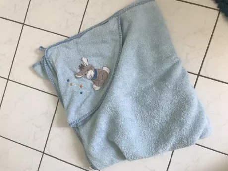 2 Kapuzenhandtücher