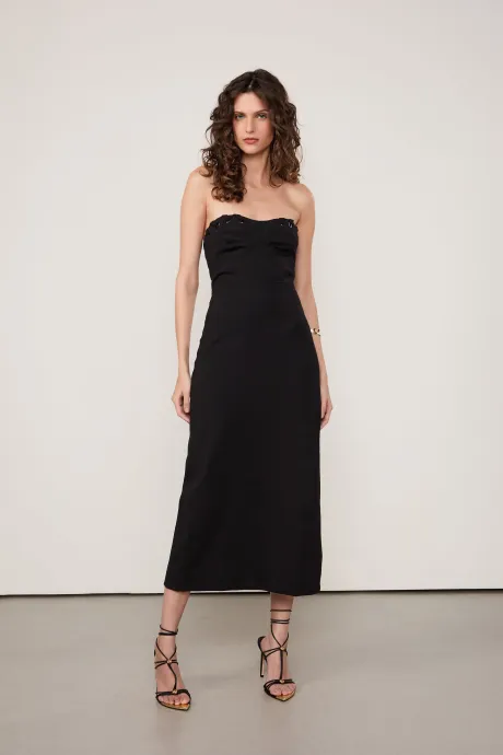 Vestido Malha Estruturada Sem Alça Ilhós