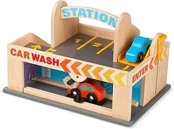 Melissa & Doug - Parkgarage aus Holz, Service Station mit realistischen Funktionen inkl. 2 Holzautos, Rollenspiel, Für Kinder ab 3 Jahren: Amazon.de: Games